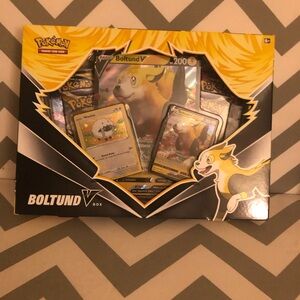 Pokemon Boltund V Box